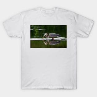 Great Blue Heron catches fish T-Shirt